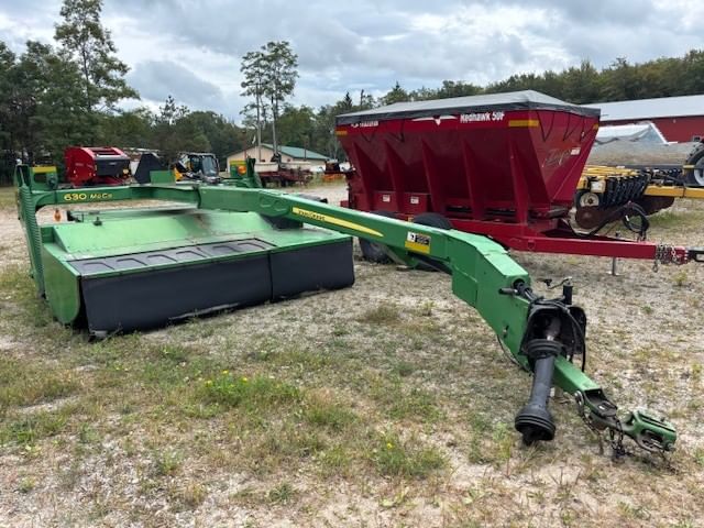 2009 John Deere 630 Equipment Image0