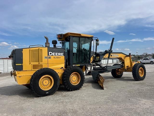 Image of John Deere 770G equipment image 4