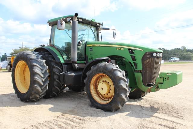 Image of John Deere 8345R equipment image 1