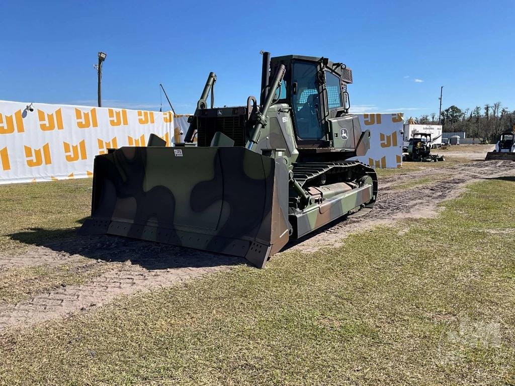 2009 John Deere 850J Equipment Image0