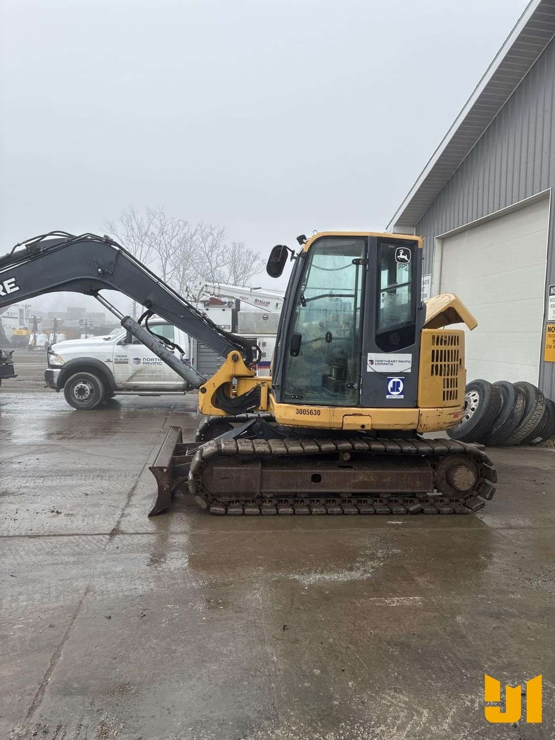 Image of John Deere 85D Primary image