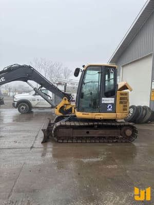 2009 John Deere 85D Image