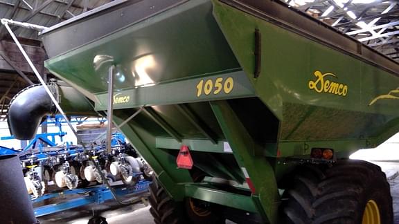 2009 Demco 1050 Equipment Image0