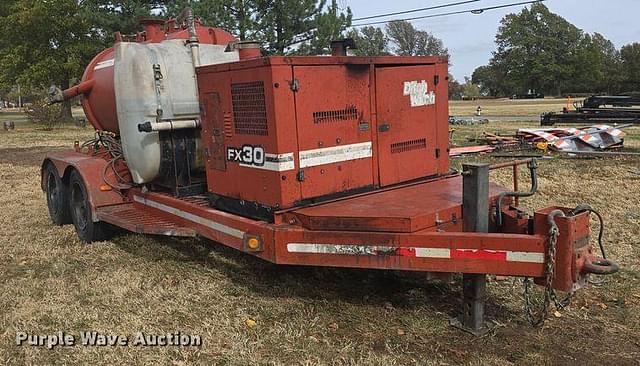 Image of Ditch Witch FX30 equipment image 2