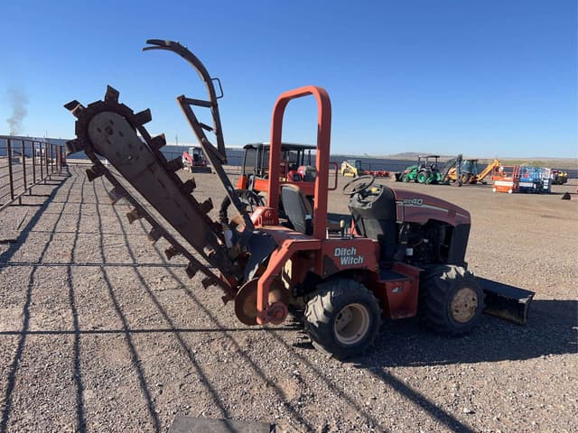 Image of Ditch Witch RT40 equipment image 2