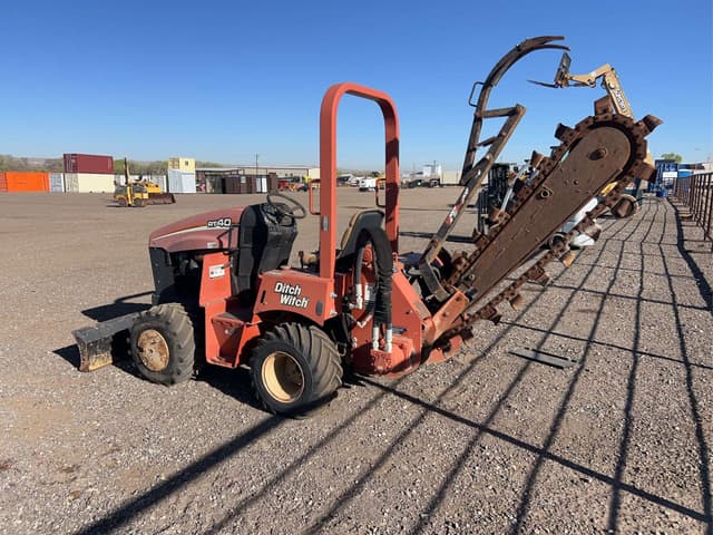 Image of Ditch Witch RT40 equipment image 3