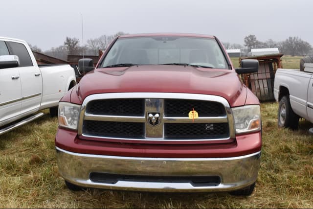 Image of Dodge Ram 1500 equipment image 2