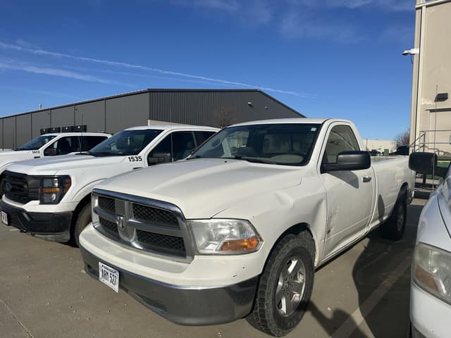 Image of Dodge Ram 1500 equipment image 2