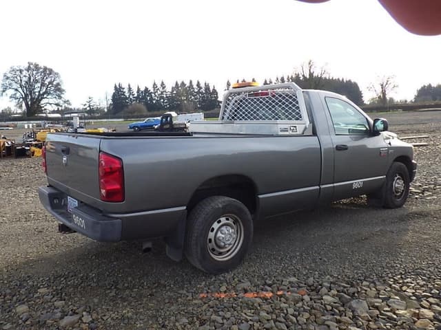 Image of Dodge Ram 2500 equipment image 4