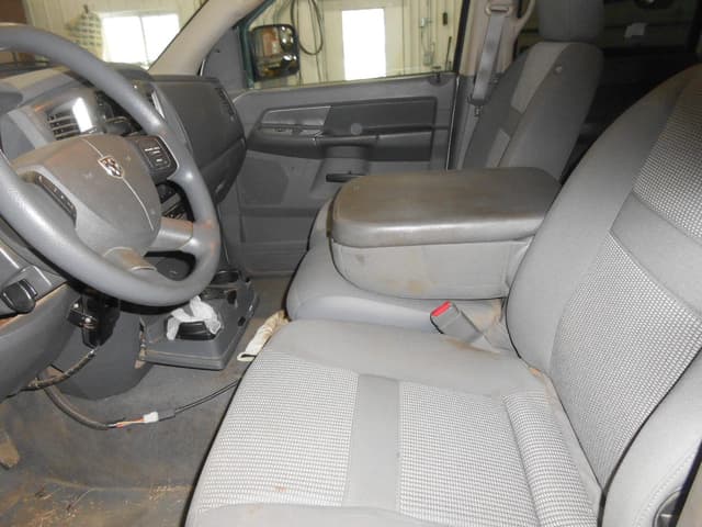 Image of Dodge Ram 3500 equipment image 4