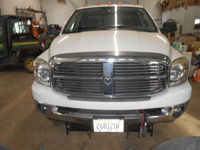 Image of Dodge Ram 3500 equipment image 1