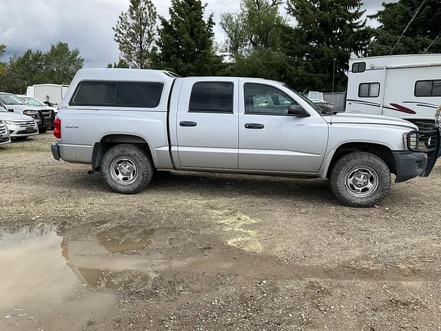 Image of Dodge Dakota equipment image 3