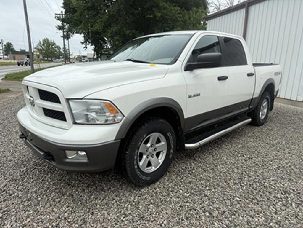 2009 Dodge Ram 1500 Equipment Image0