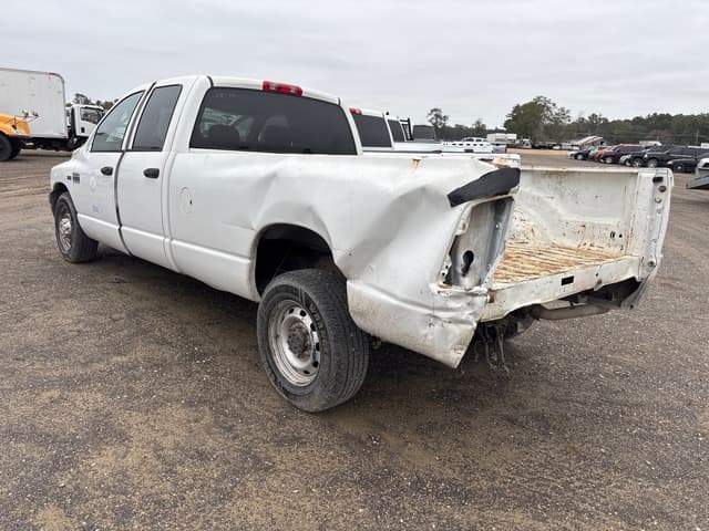 Image of Dodge Ram 2500 equipment image 2