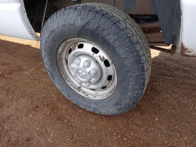 Image of Dodge Ram 2500 equipment image 4