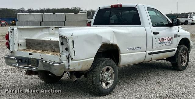 Image of Dodge Ram 2500 equipment image 4