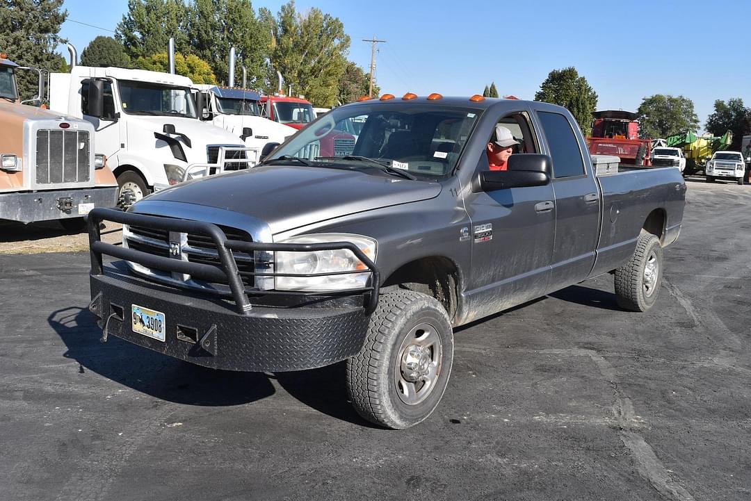 Image of Dodge Ram 3500HD Primary image