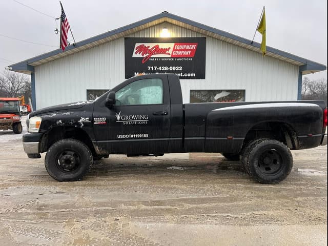 Image of Dodge Ram 3500 equipment image 2