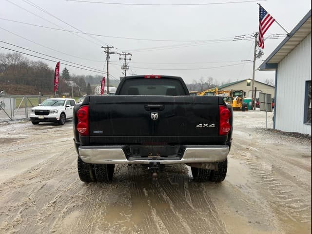 Image of Dodge Ram 3500 equipment image 4