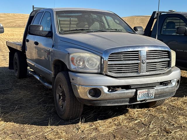 Image of Dodge Ram 3500 equipment image 3