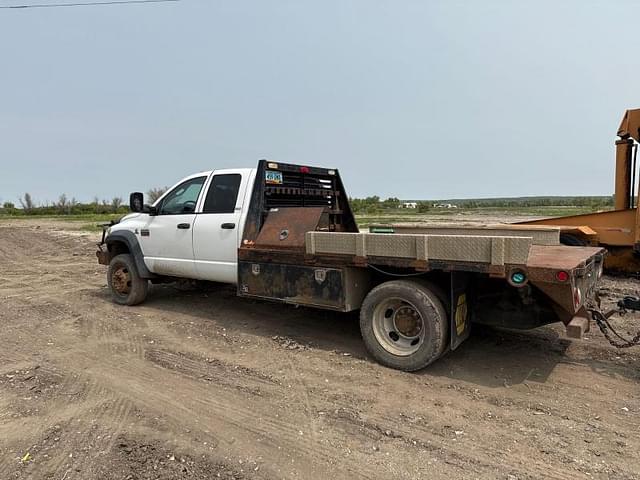 Image of Dodge Ram 4500 equipment image 2
