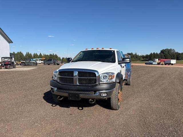Image of Dodge Ram 4500 equipment image 1