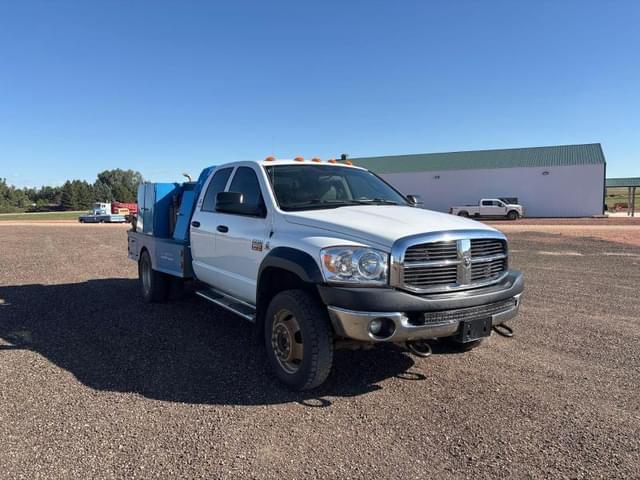 Image of Dodge Ram 4500 equipment image 3