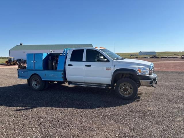 Image of Dodge Ram 4500 equipment image 4