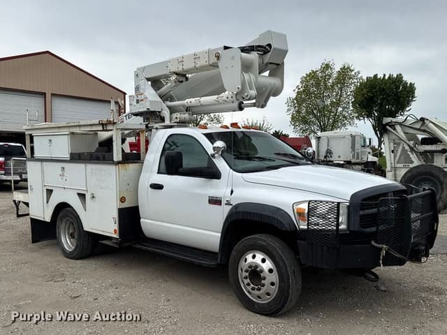 Image of Dodge Ram 5500 equipment image 2