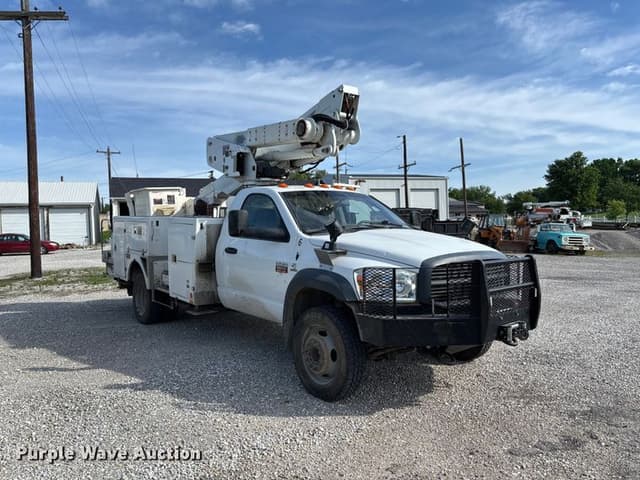 Image of Dodge Ram 5500 equipment image 2