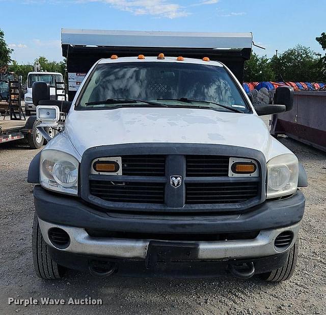 Image of Dodge Ram 5500HD equipment image 1