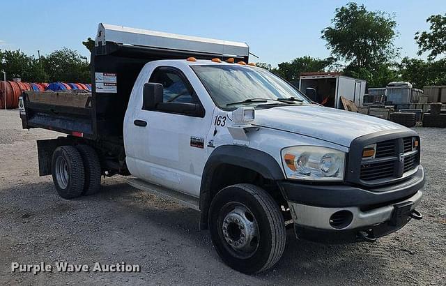 Image of Dodge Ram 5500HD equipment image 2