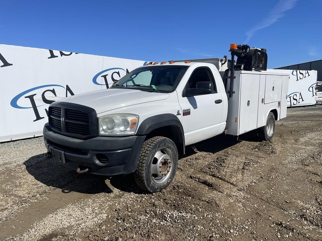 Image of Dodge Ram 5500 Primary image