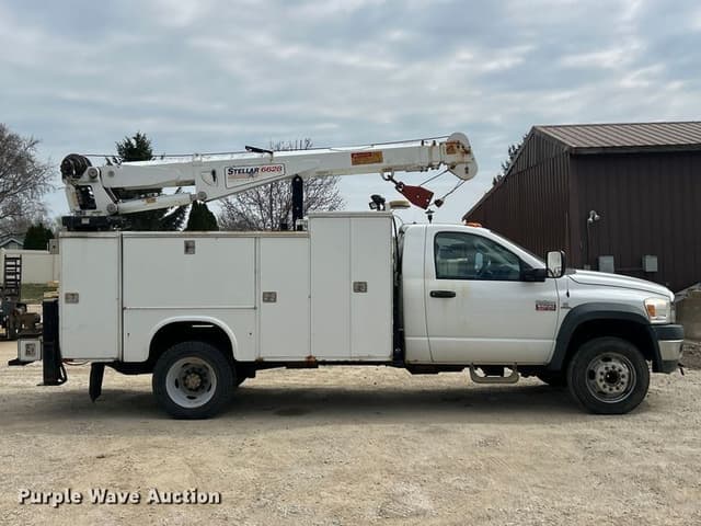 Image of Dodge Ram 5500 equipment image 3
