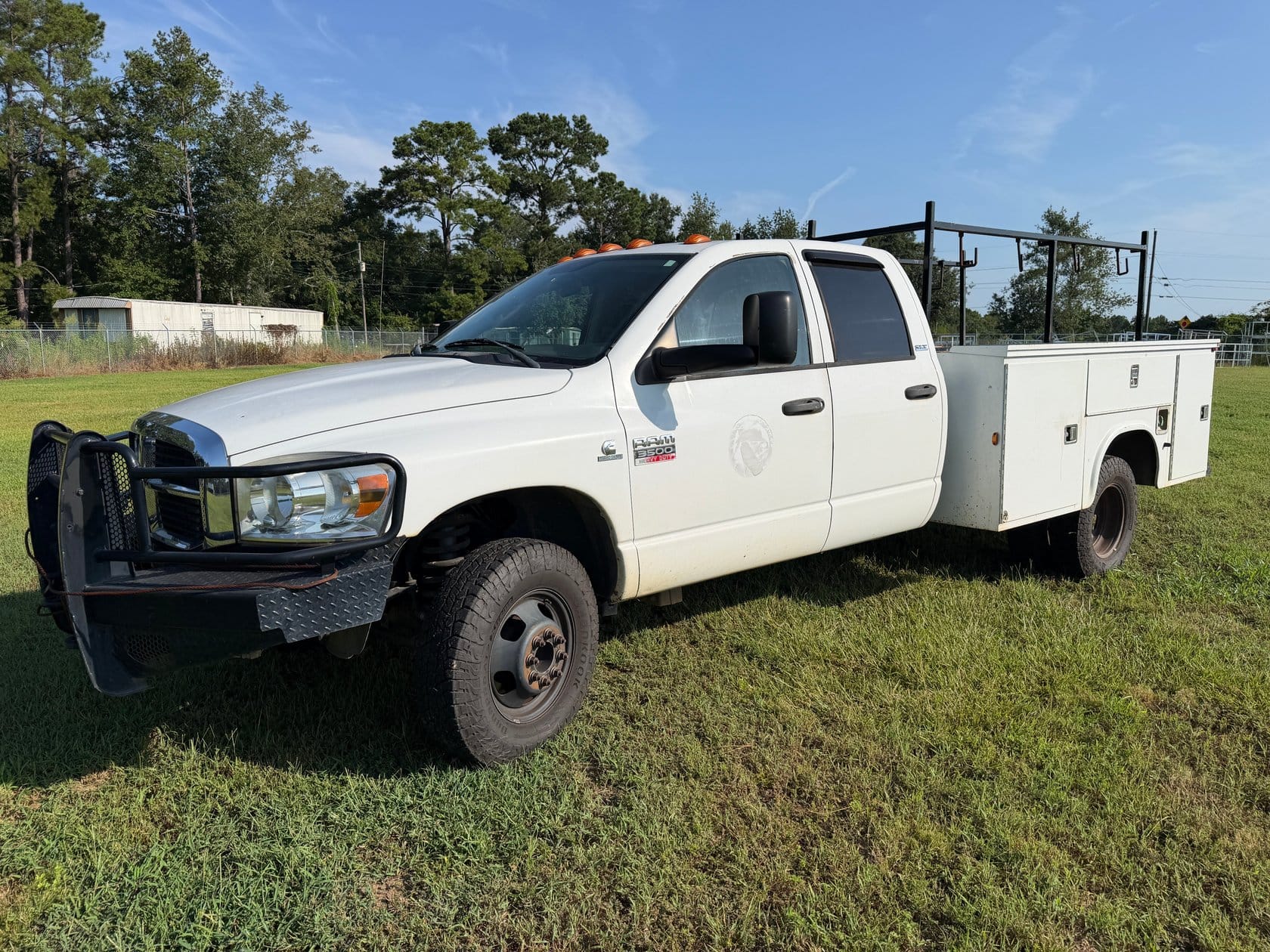 2009 Dodge Ram 3500HD Equipment Image0