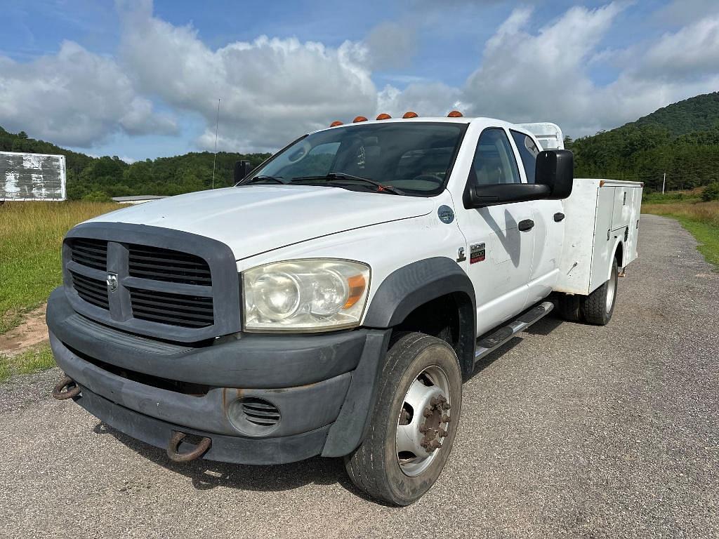 Image of Dodge Ram 5500 Primary image
