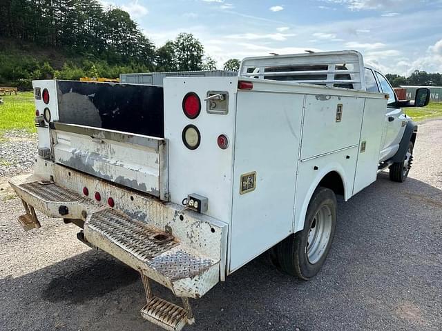 Image of Dodge Ram 5500 equipment image 4