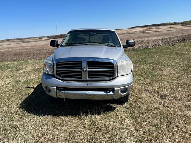 Image of Dodge Ram 3500 equipment image 1