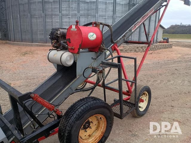 Image of Doyle Field Loder Belt Conveyor equipment image 2
