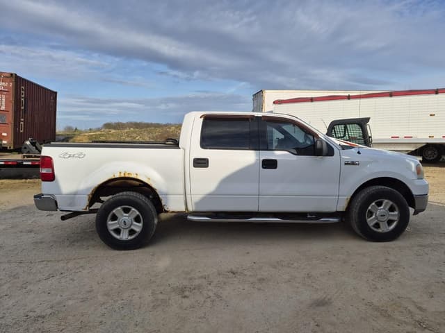 Image of Ford F-150 equipment image 4