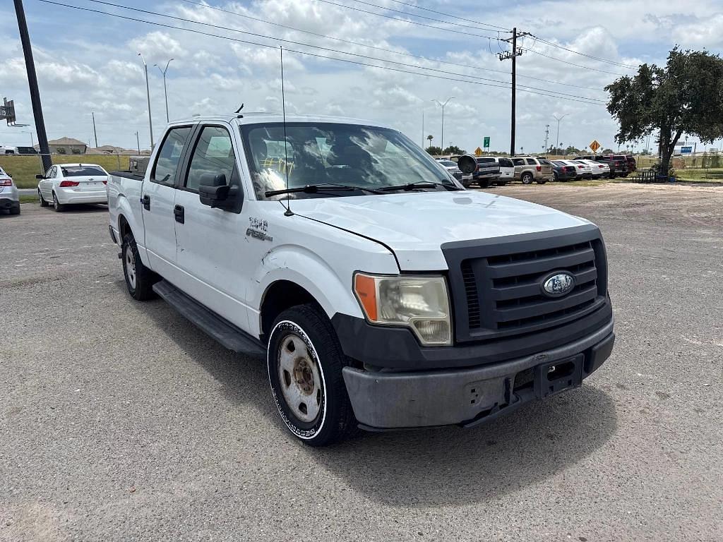 Image of Ford F-150 Primary image