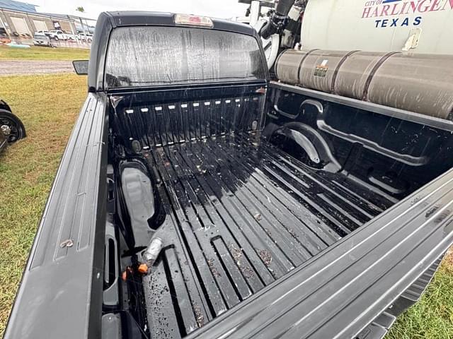 Image of Ford F-150 equipment image 4