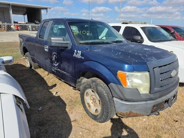 Image of Ford F-150 equipment image 1