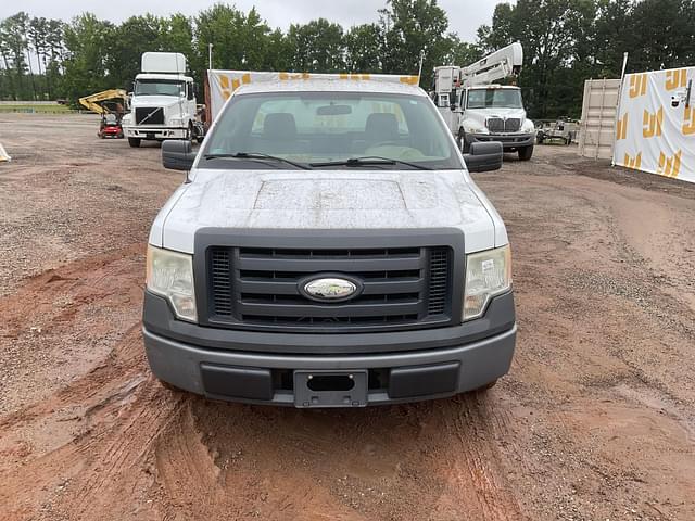 Image of Ford F-150 equipment image 1