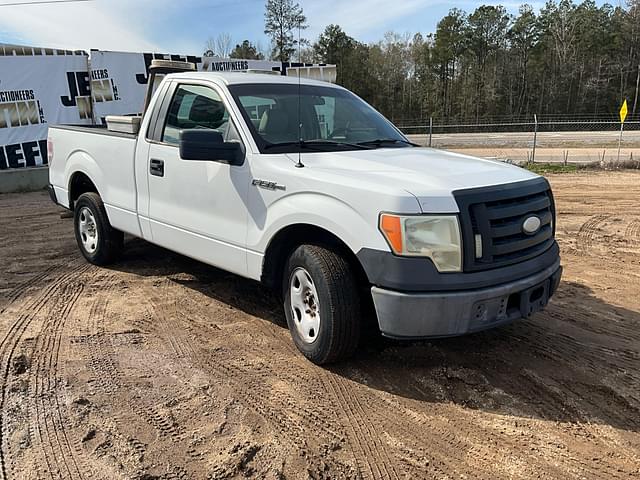 Image of Ford F-150 equipment image 2