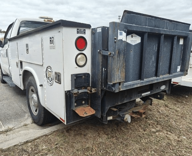 Image of Ford F-250 equipment image 1