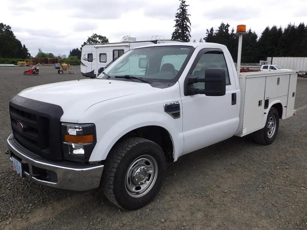 2009 Ford F-250 Equipment Image0