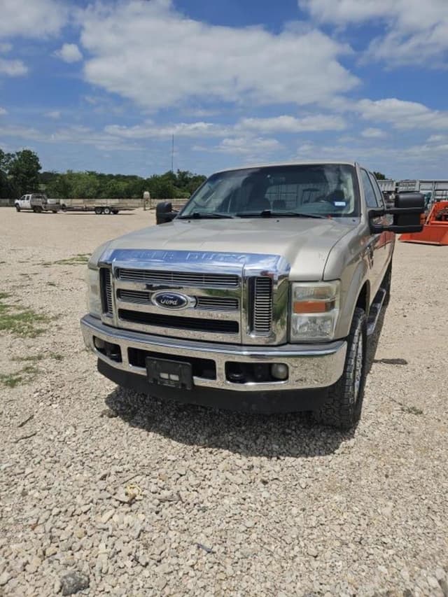 Image of Ford F-250 equipment image 1