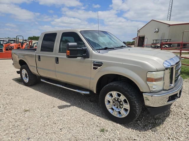 Image of Ford F-250 equipment image 3