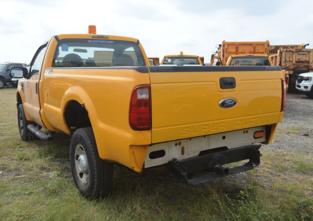 Image of Ford F-250 equipment image 1